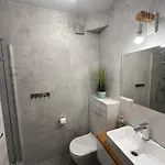 Pod Papugami - Komfortowe Z Widokiem Na Rzeke 3*