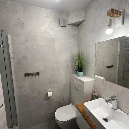 Pod Papugami - Komfortowe Z Widokiem Na Rzeke 3*