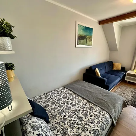 Guest house Pod Papugami - Komfortowe Z Widokiem Na Rzeke