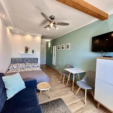 Гостевой дом Pod Papugami - Komfortowe Z Widokiem Na Rzeke Леба