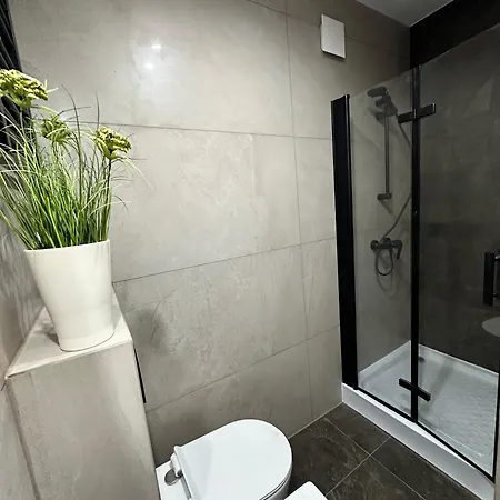 Pod Papugami - Komfortowe Z Widokiem Na Rzeke 3*