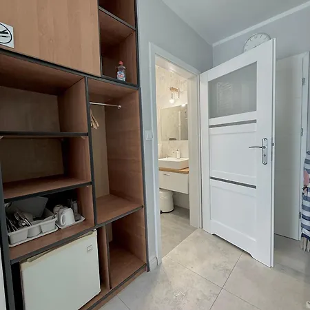 Pod Papugami - Komfortowe Z Widokiem Na Rzeke Gasthof 3*