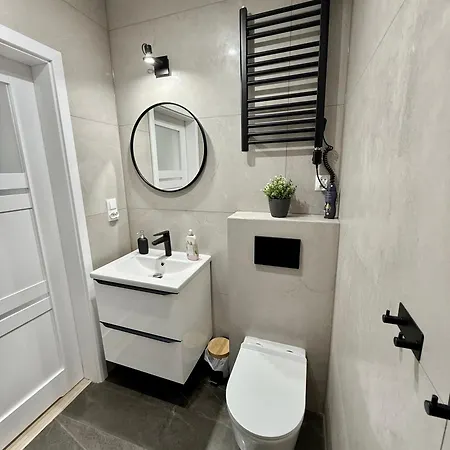 Gasthof Pod Papugami - Komfortowe Z Widokiem Na Rzeke 3*