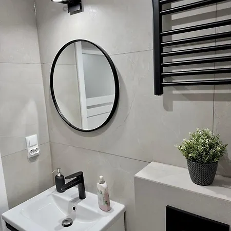 Pod Papugami - Komfortowe Z Widokiem Na Rzeke 3* Leba