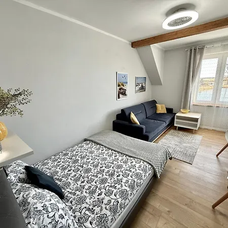 Pod Papugami - Komfortowe Z Widokiem Na Rzeke