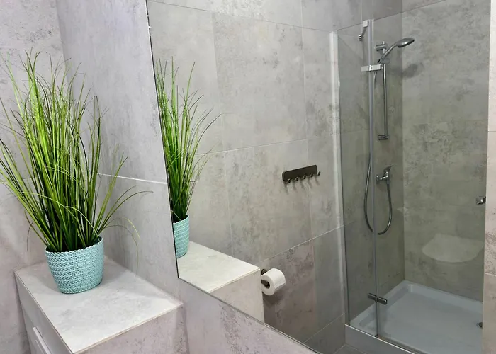 Pod Papugami - Komfortowe Z Widokiem Na Rzeke