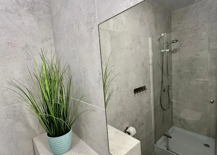 Pod Papugami - Komfortowe Z Widokiem Na Rzeke Łeba