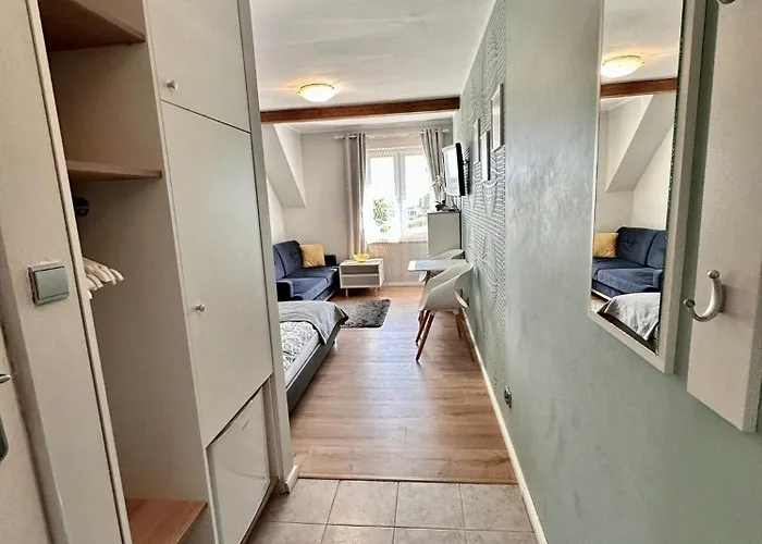 Pod Papugami - Komfortowe Z Widokiem Na Rzeke 3*