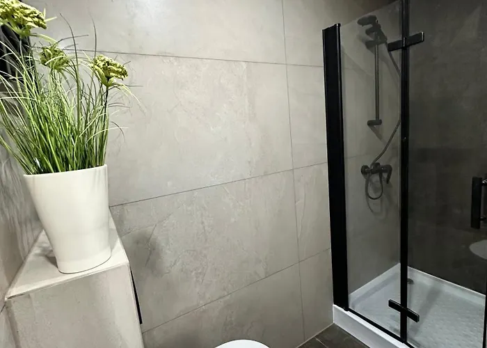 Pod Papugami - Komfortowe Z Widokiem Na Rzeke 3*