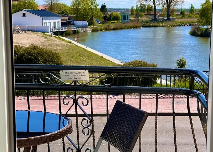 Pod Papugami - Komfortowe Z Widokiem Na Rzeke 3* Łeba